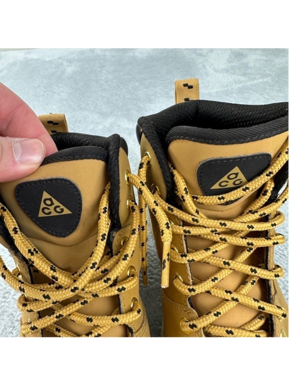 Nike ACG Manoa Leather Boots Haystack Size 4.5Y - Picture 11 of 13